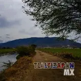 Hermoso paisaje del canal de y el Cerro de Santa María ubicados en Tlaltizapán, Morelos.