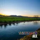 Amanecer en el canal de Tlaltizapán, Morelos, México