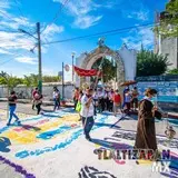 Procesión saliendo de la parroquia San Miguel Arcángel en Tlaltizapán de Zapata Morelos.