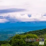 En el cerro Santa María durante el atardecer