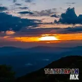 Amanecer visto desde la cima del cerro Santa María