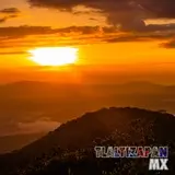 Rayos de sol al amanecer, paisajes naturales en la zona sur