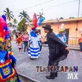 El Zorro Escarlata en el carnaval de Alejandra.