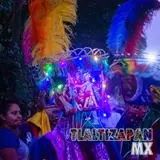 Los chinelos con luces en los sombreros.