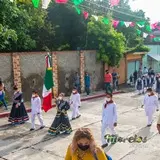Escolta a la bandera de la primaria Sofía Vázquez.