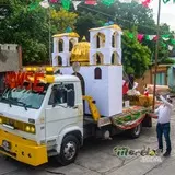 Carro alegórico de la reina de las fiestas patrias, Monse.