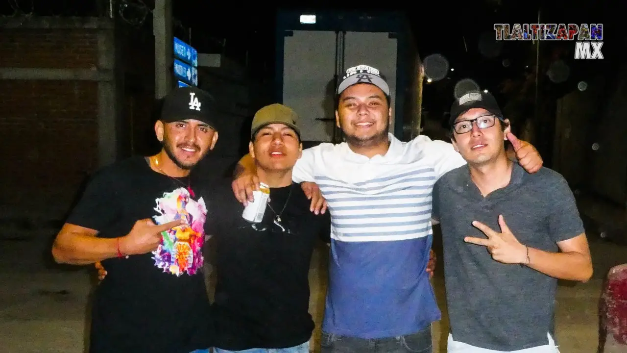 En la avenida 5 de febrero cerca del centro de Tlaltizapán.