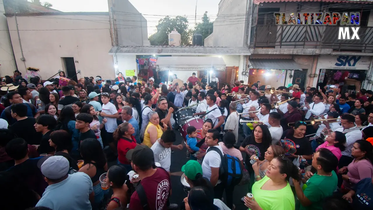 La gente se encuentra en Tlaltizapán para festejar el carnaval 2024