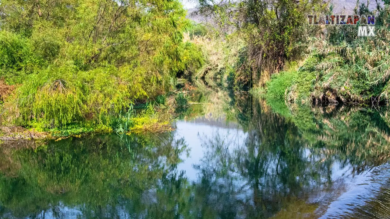 Bello paisaje del rio de Yautepec antes de "La toma de Alejandra"