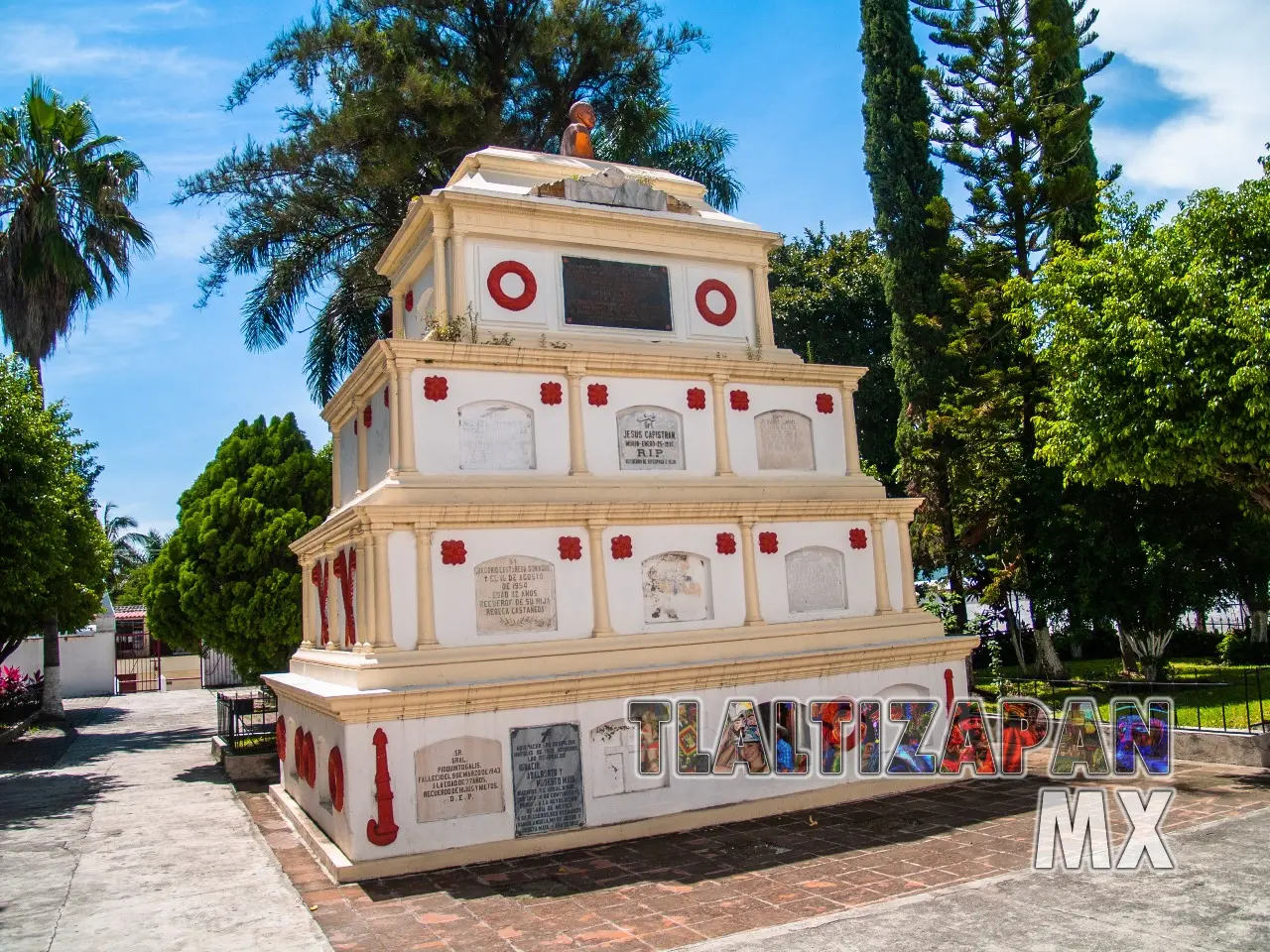 El mausoleo del Gral. Emiliano Zapata Salazar en Tlaltizapán, Morelos