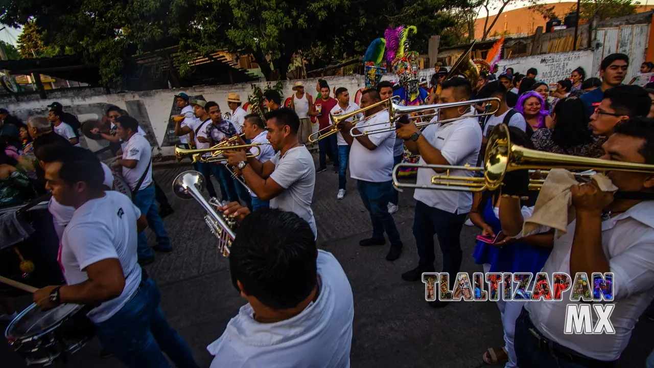 Banda de Viento interpretando los Sones de Chinelo