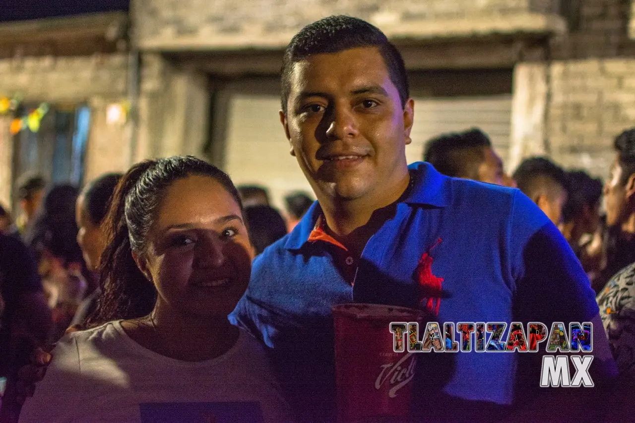 Amigos disfrutando del carnaval 2020