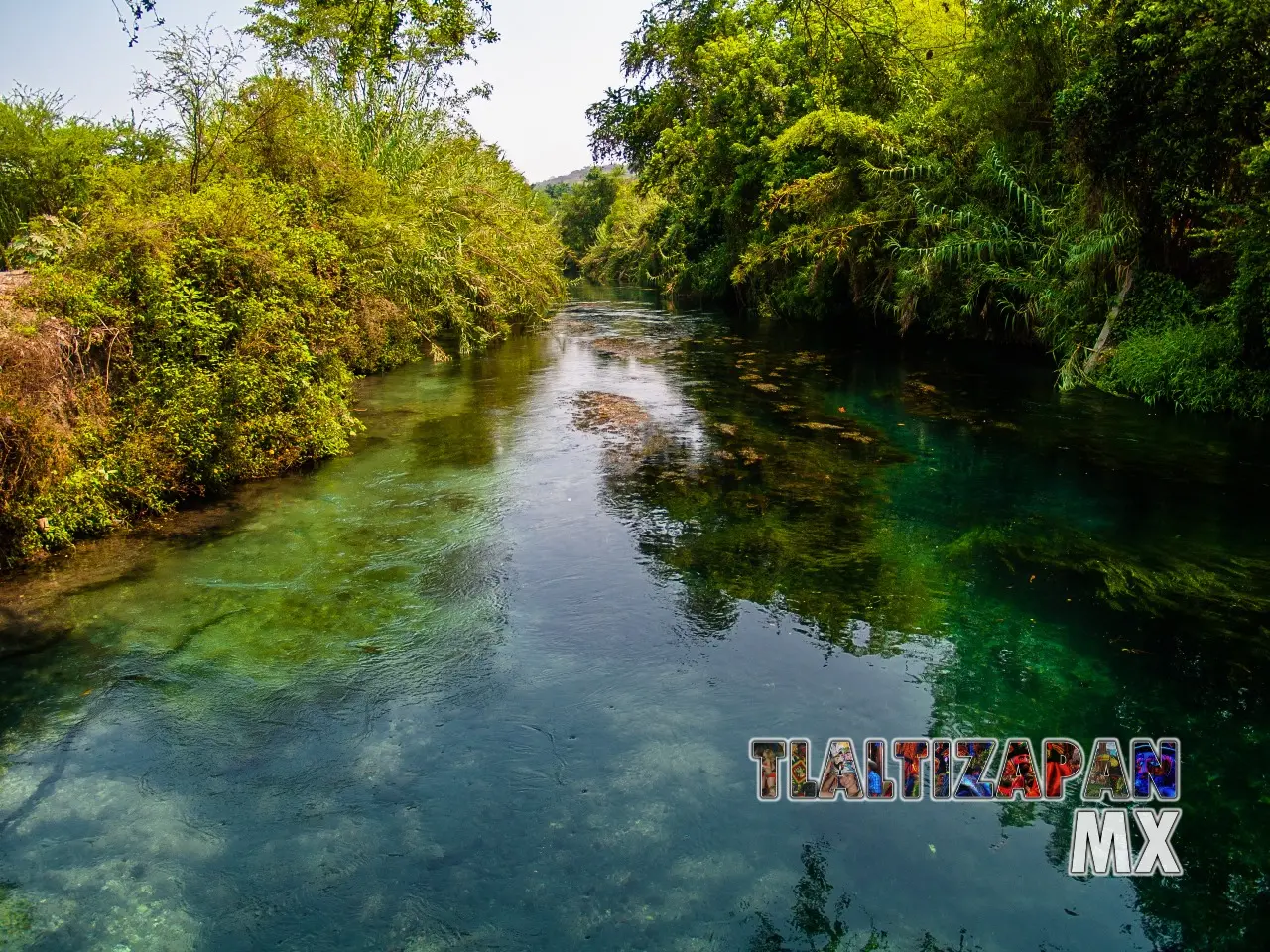 Rio verde de las Estacas antes de pasar por las compuertas en Tlaltizapán