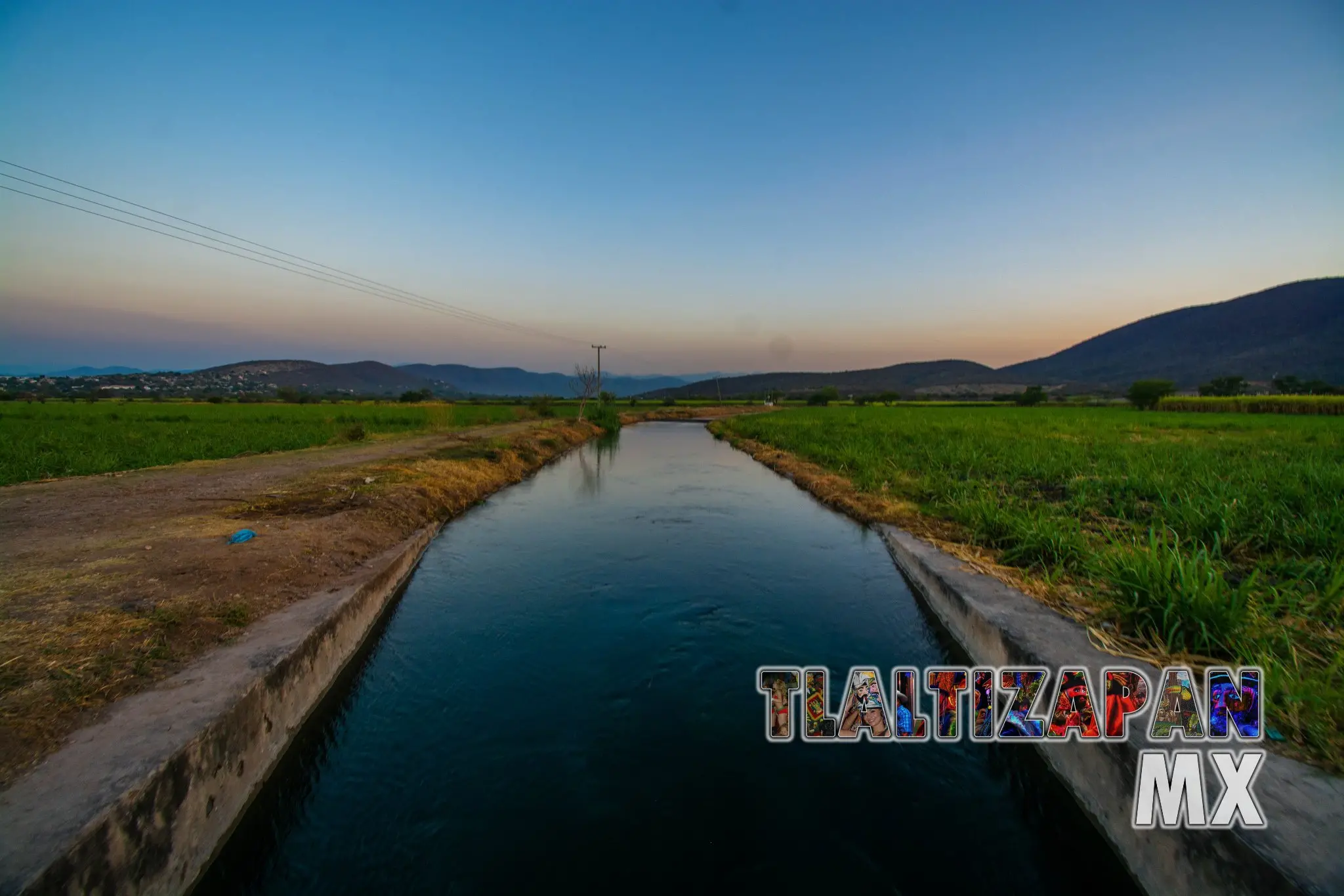 Bella postal del canal de Tlaltizapán, Morelos, México