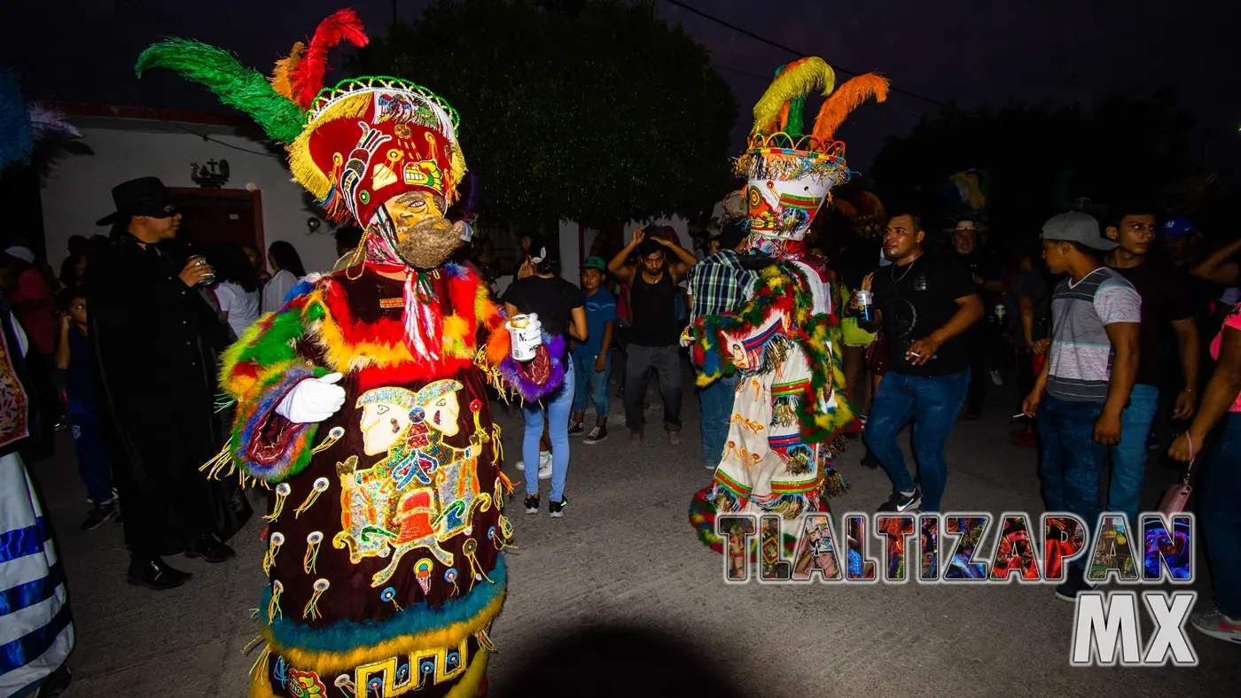 Cae la noche en Alejandra durante el carnaval 2022