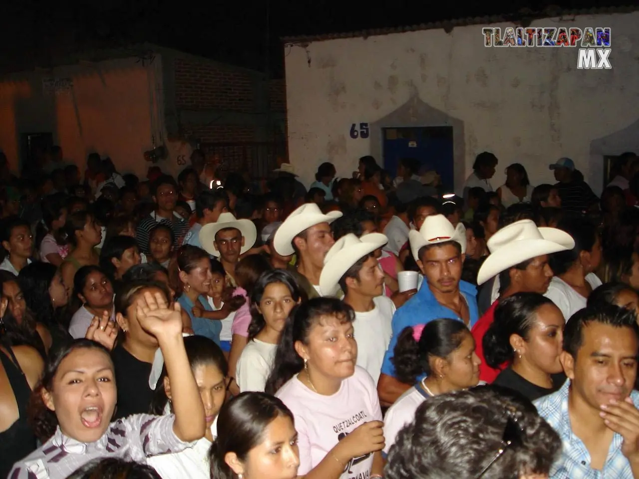 Sigue la actitud de carnaval por las calles de Tlaltizapán , 2006