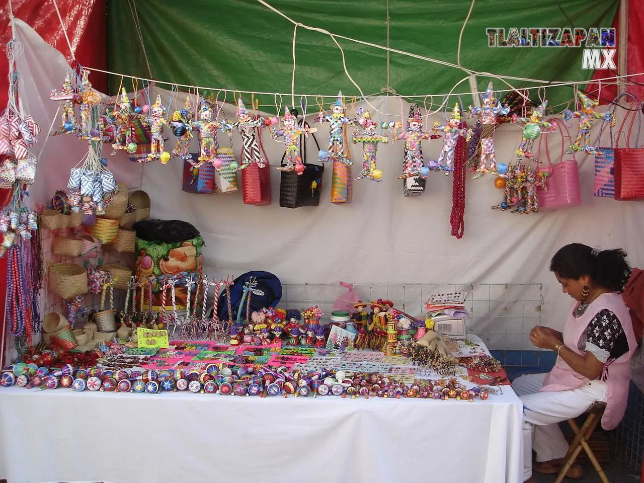 Bolsas tejidas a mano , feria del carnaval de Tlaltizapán