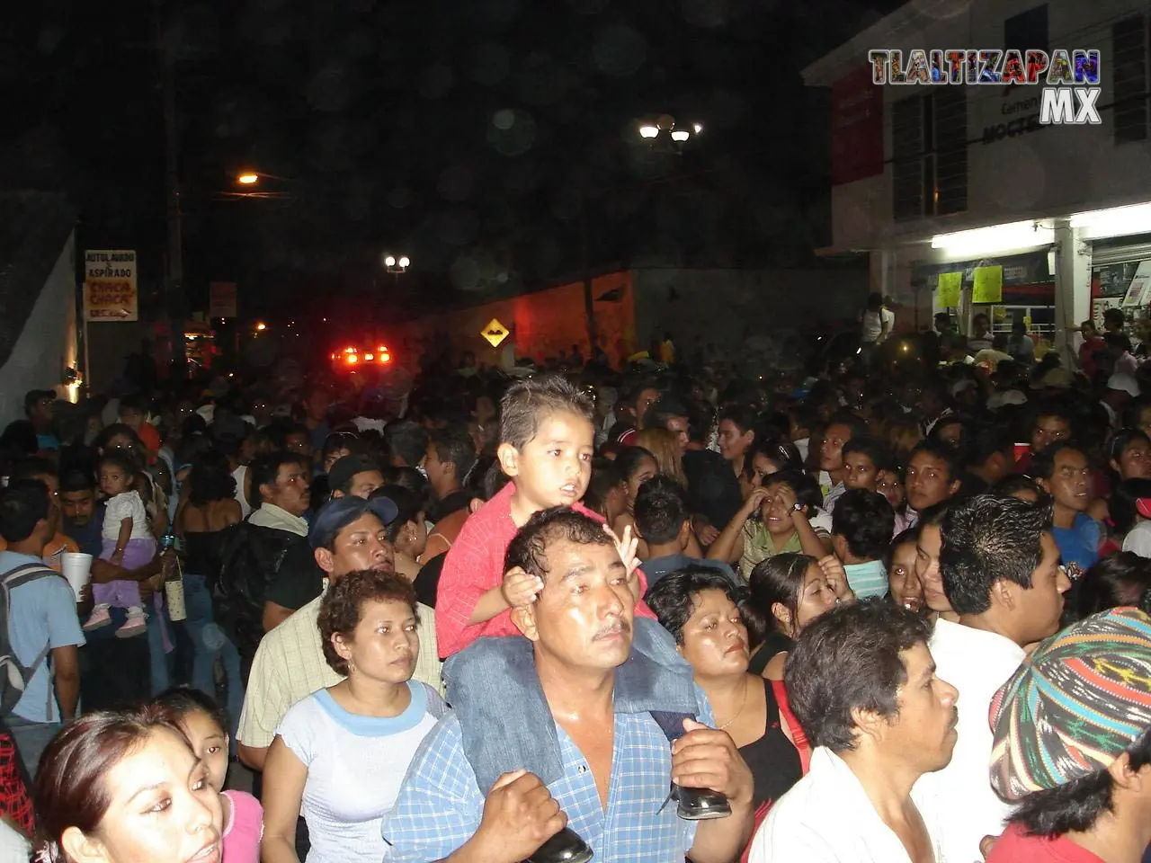 Sigue la actitud de carnaval por las calles de Tlaltizapán , 2006