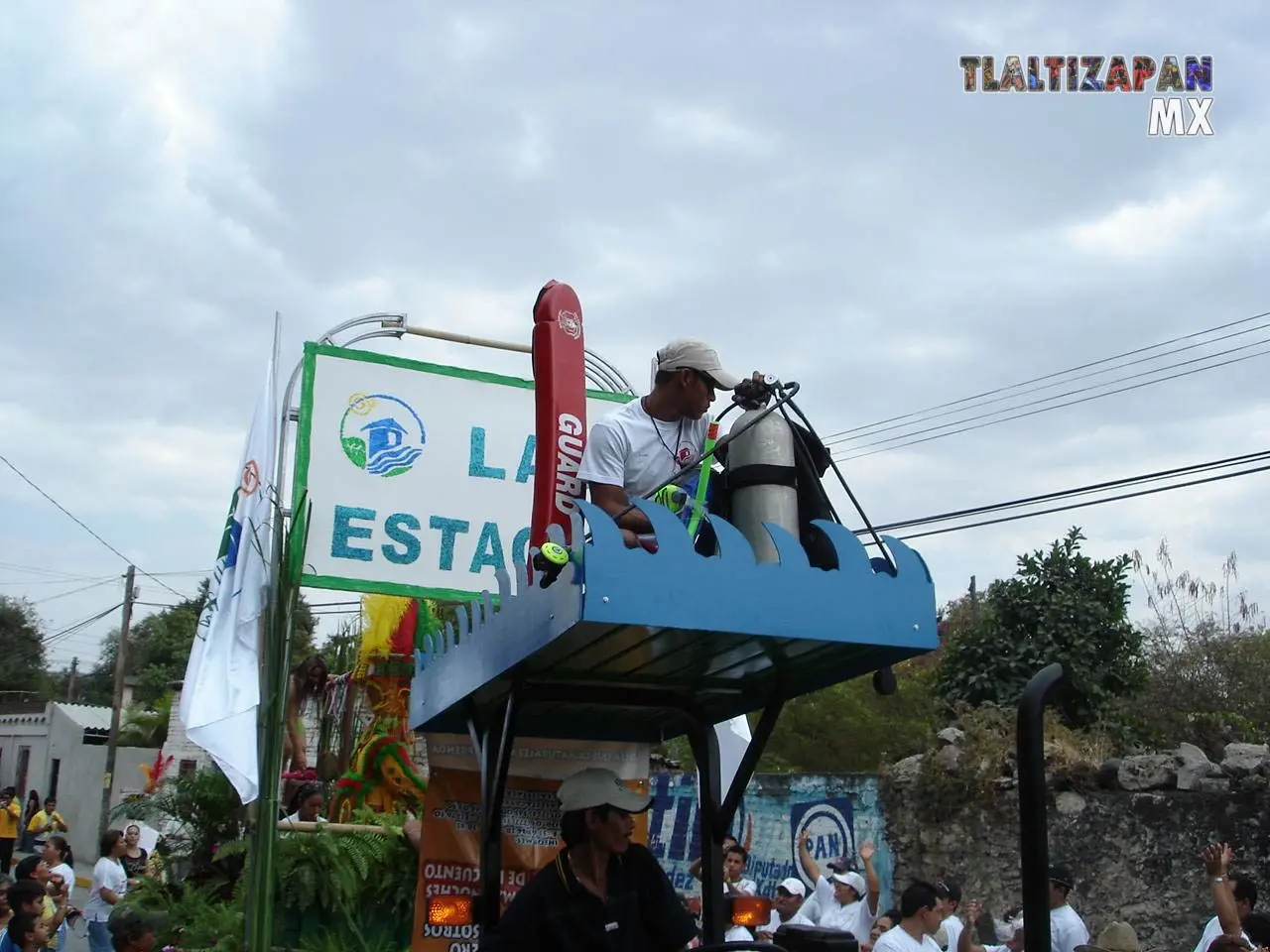 Desfile de comercios en carnaval 2006