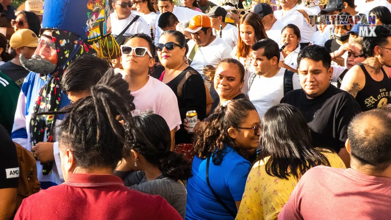 La comparsa del tercer convite en Tlaltizapán, Morelos.