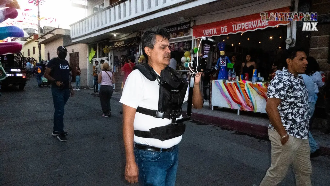 Grabando el carnaval de Tlaltizapán.