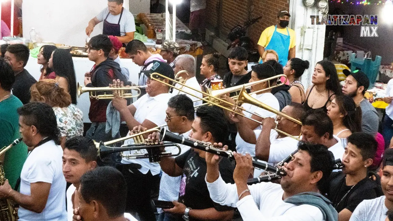 Avanza la banda de viento