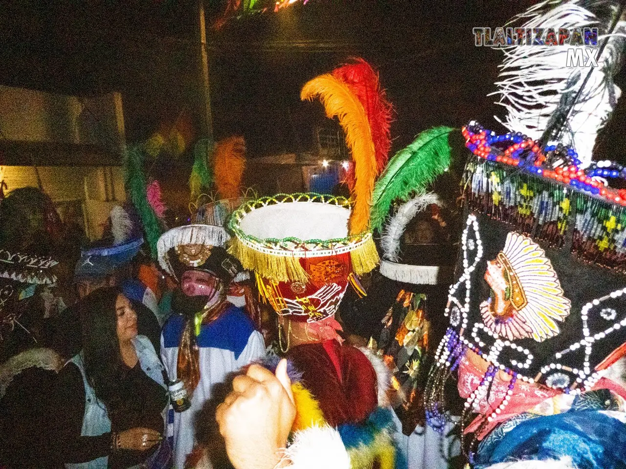 El fin del recorrido del brinco de chinelo en el carnaval de Tlaltizapán 2023.