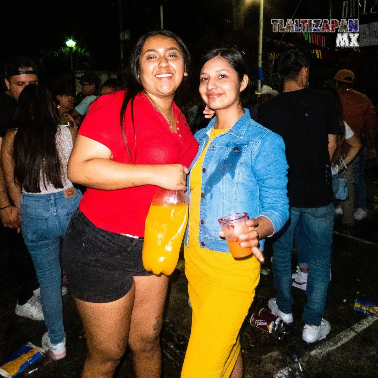 En el zócalo el sábado de carnaval en Tlaltizapán 2023.