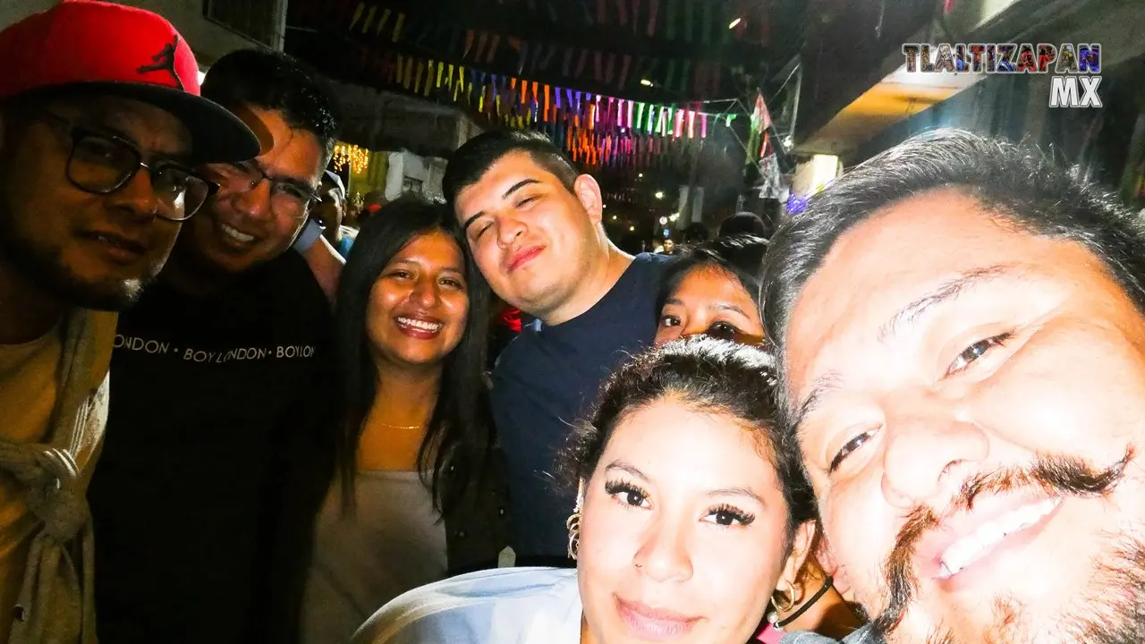 Selfie con las amistades carnavaleras en Tlalti.