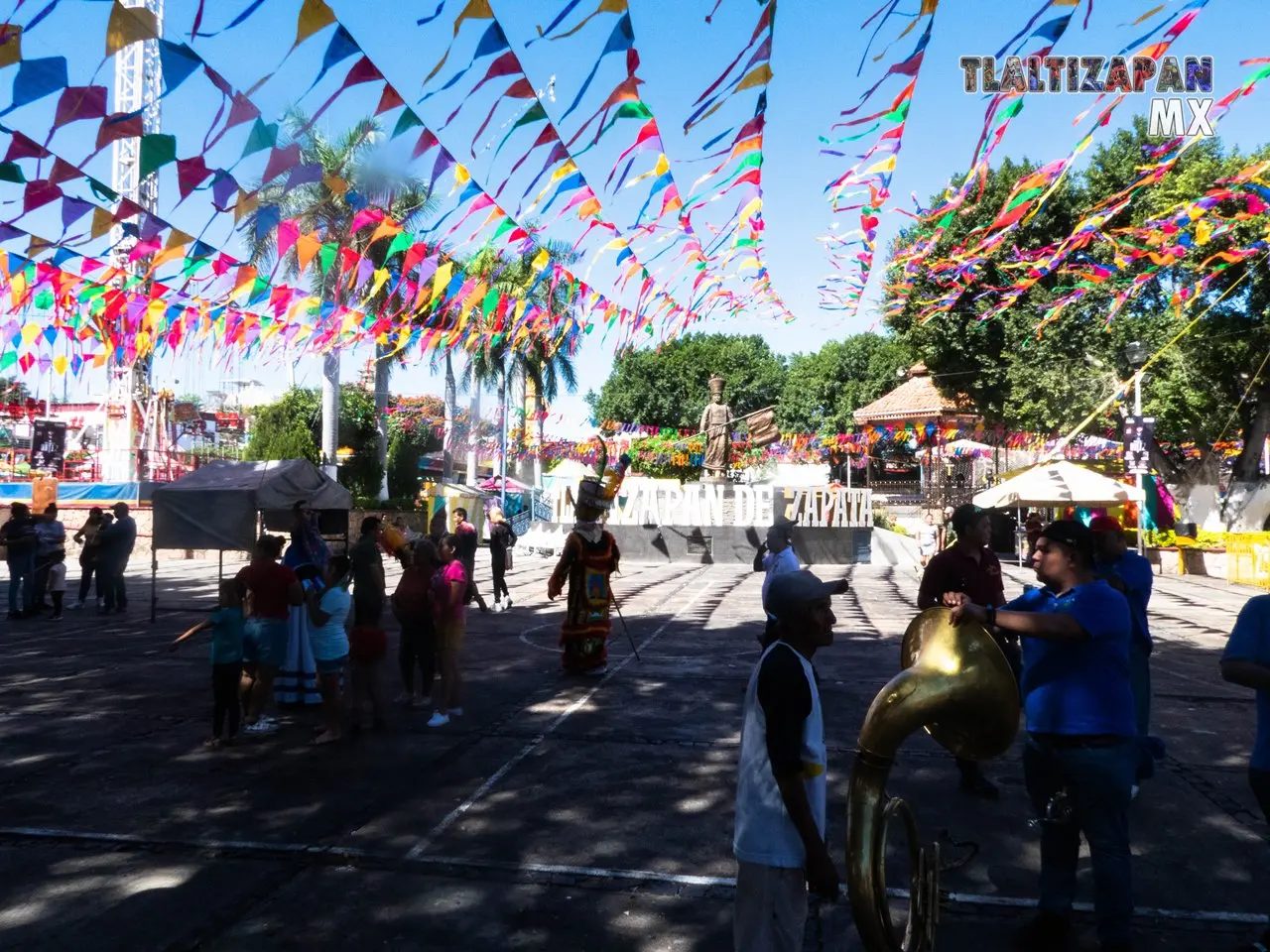 El centro de Tlaltizapán durante la semana de carnaval 2023.