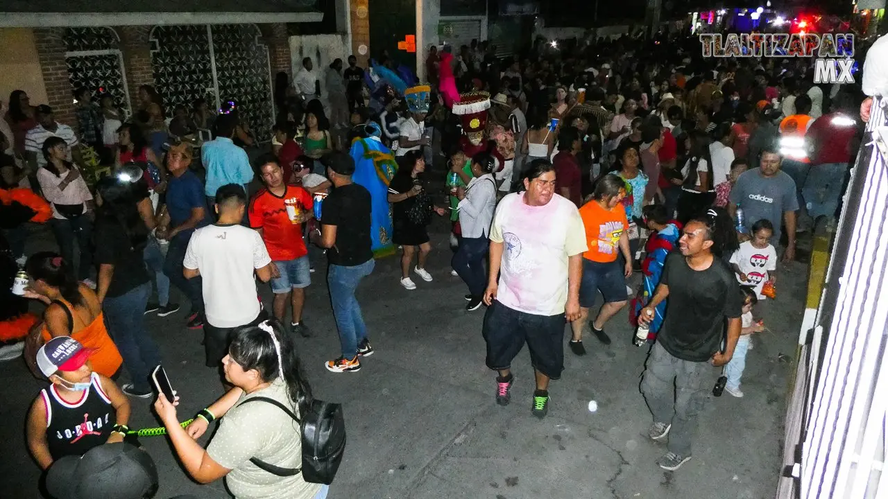 Noche de carnaval en Tlaltizapán.