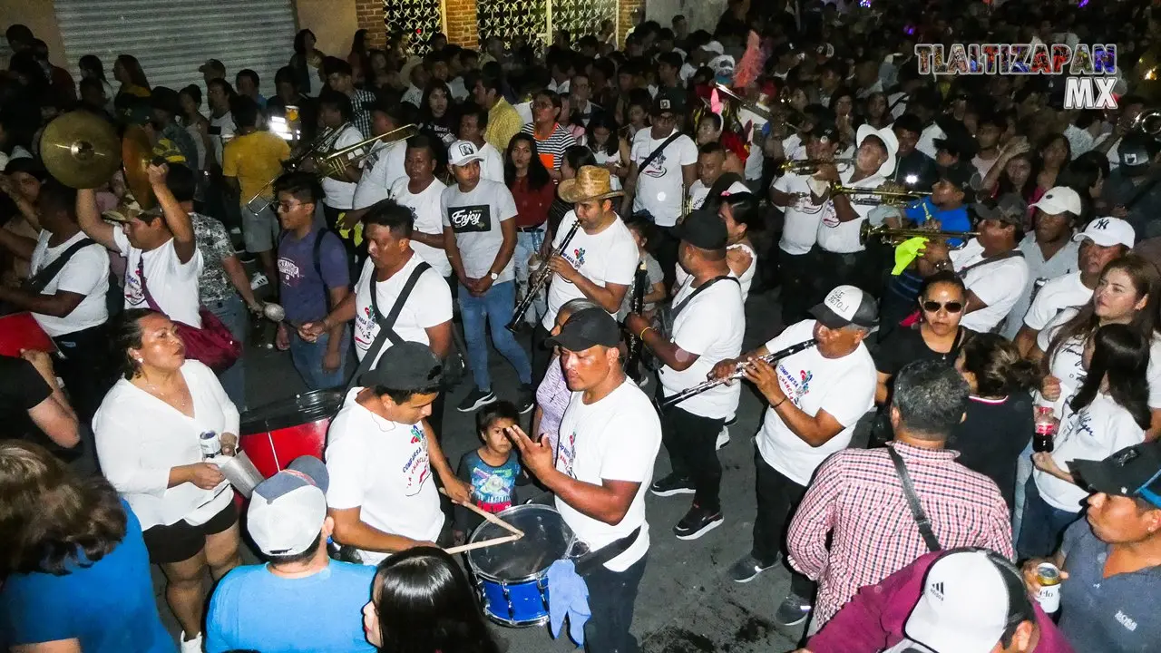 Banda de viento en el carnaval.