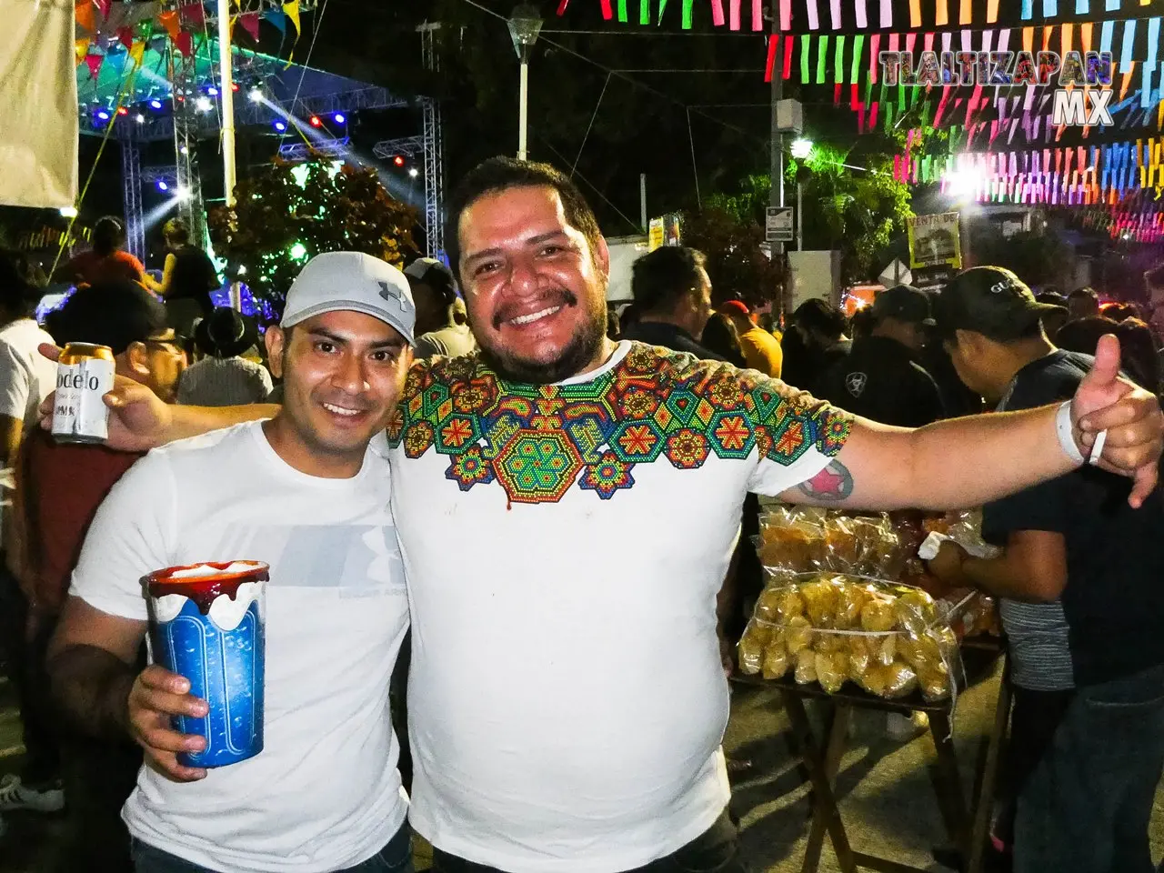 Brindando en el carnaval 2023.