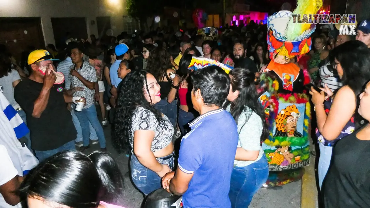 Brinco del Chinelo en Tlaltizapán.