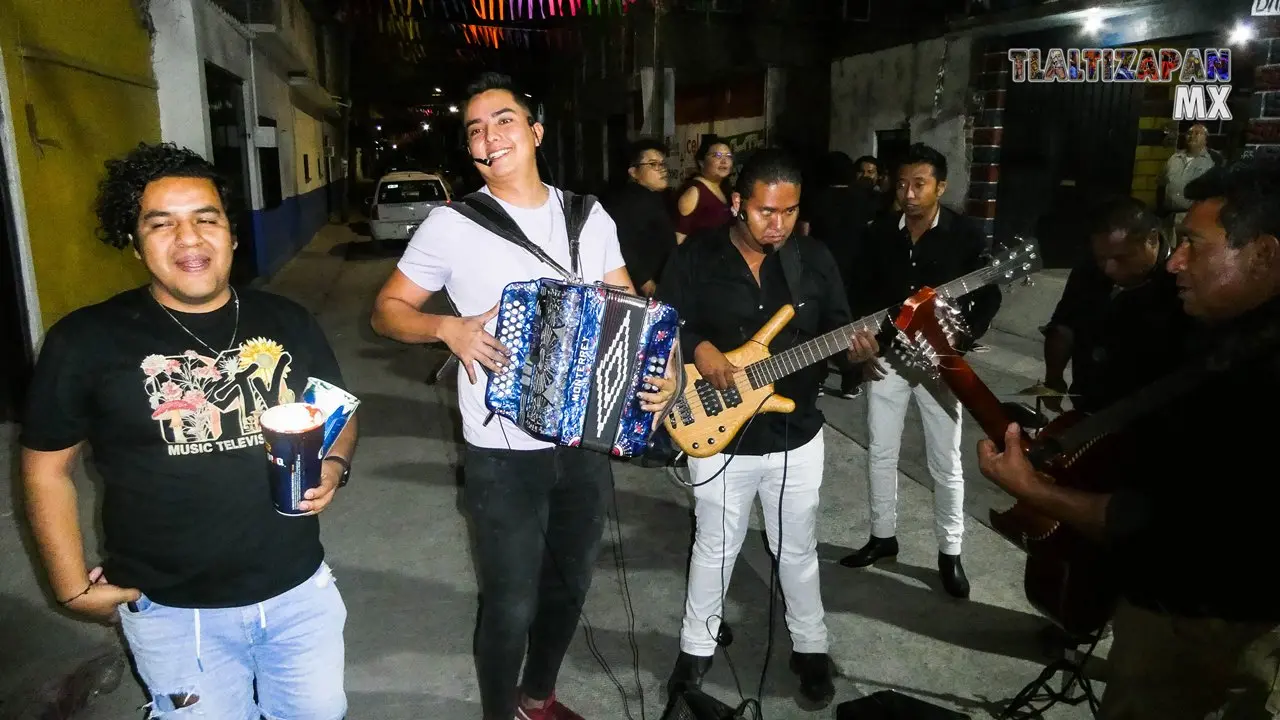 Música en las calles de Tlaltizapán