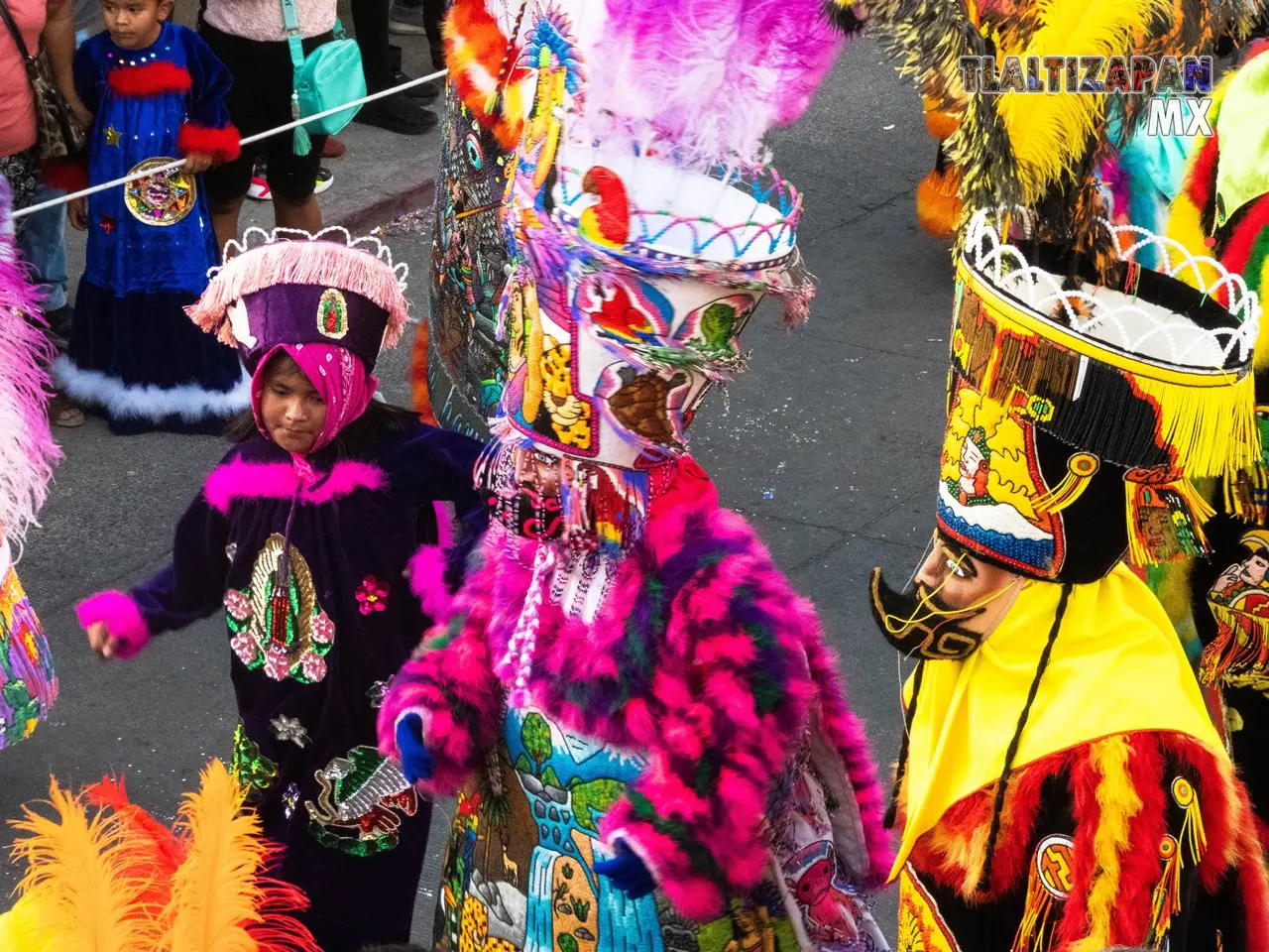 Chinelos brincando en Tlaltizapán.