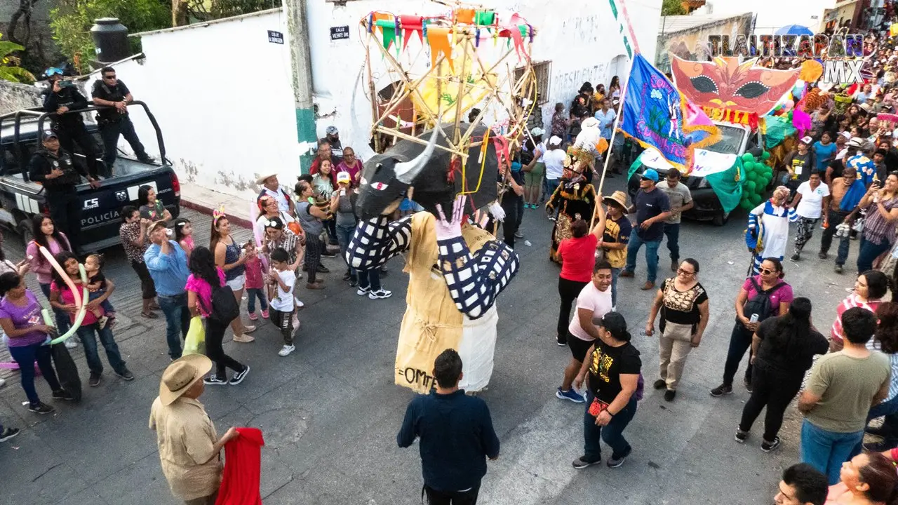 El torito en el carnaval de Tlaltizapán.