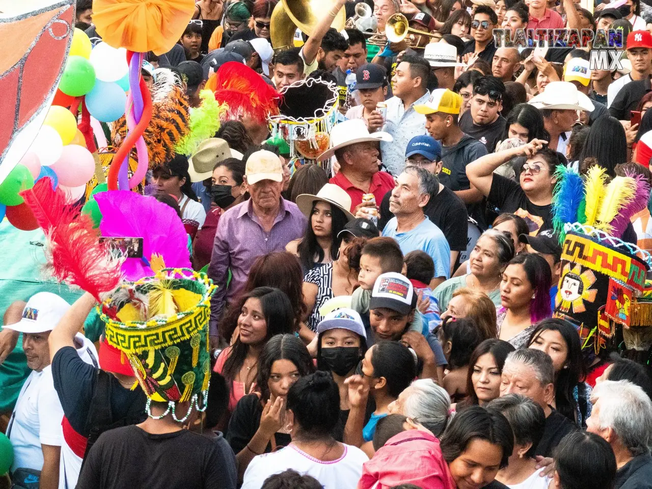 Durante el recorrido del martes de carnaval en Tlaltizapán.