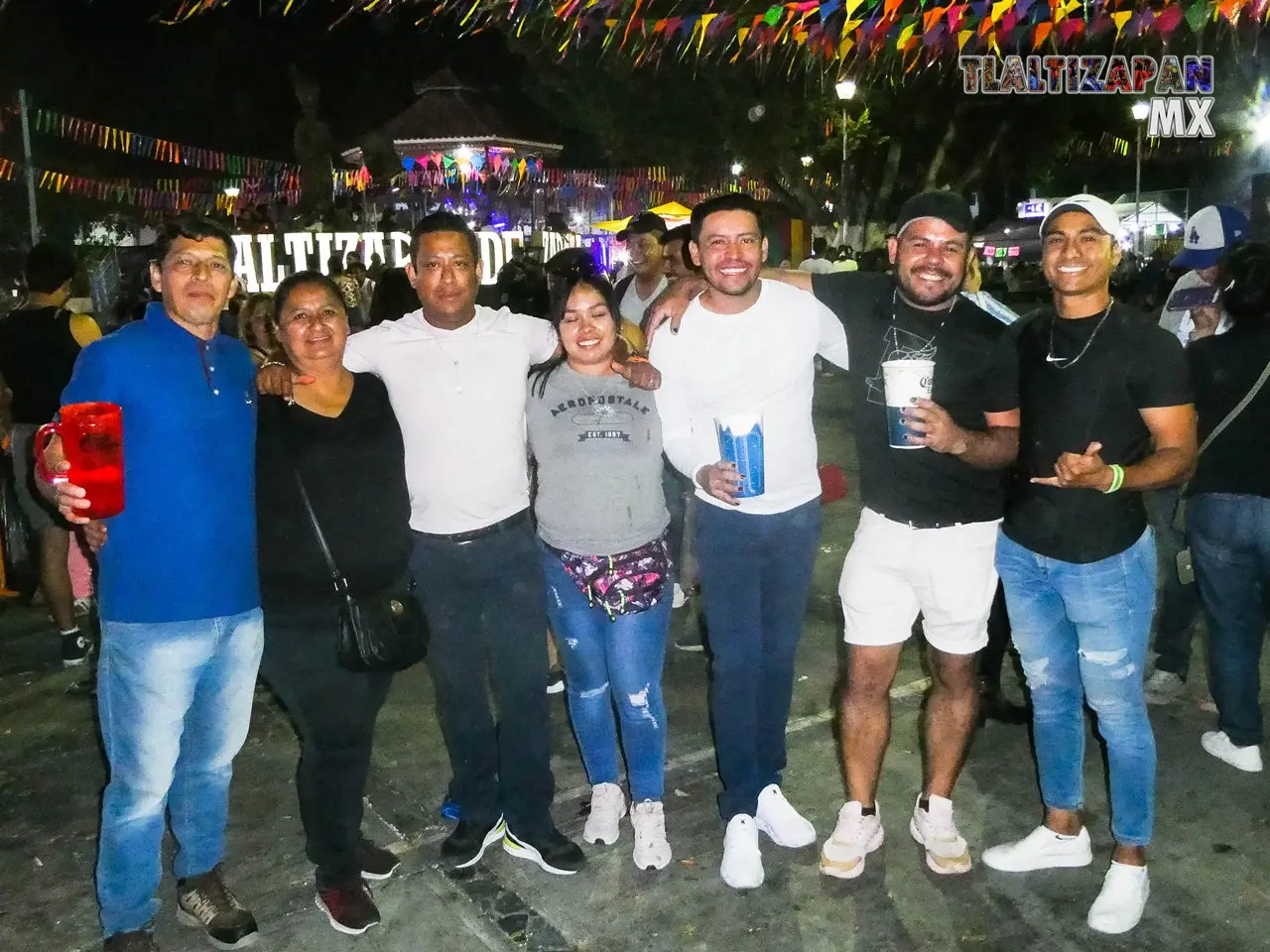 En el zócalo el martes de carnaval en Tlaltizapán.