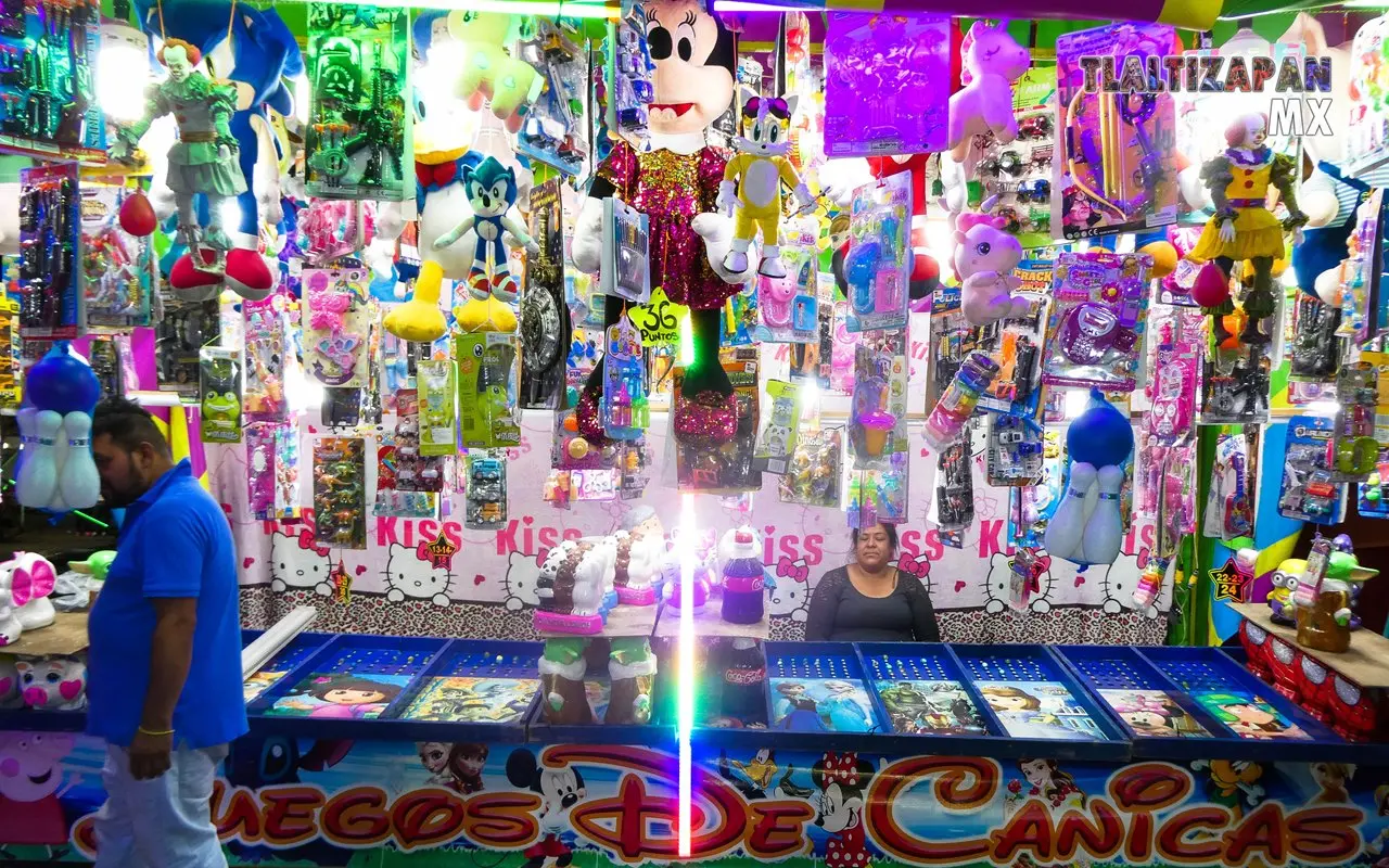 El juego de las canicas en la feria de Tlaltizapán.