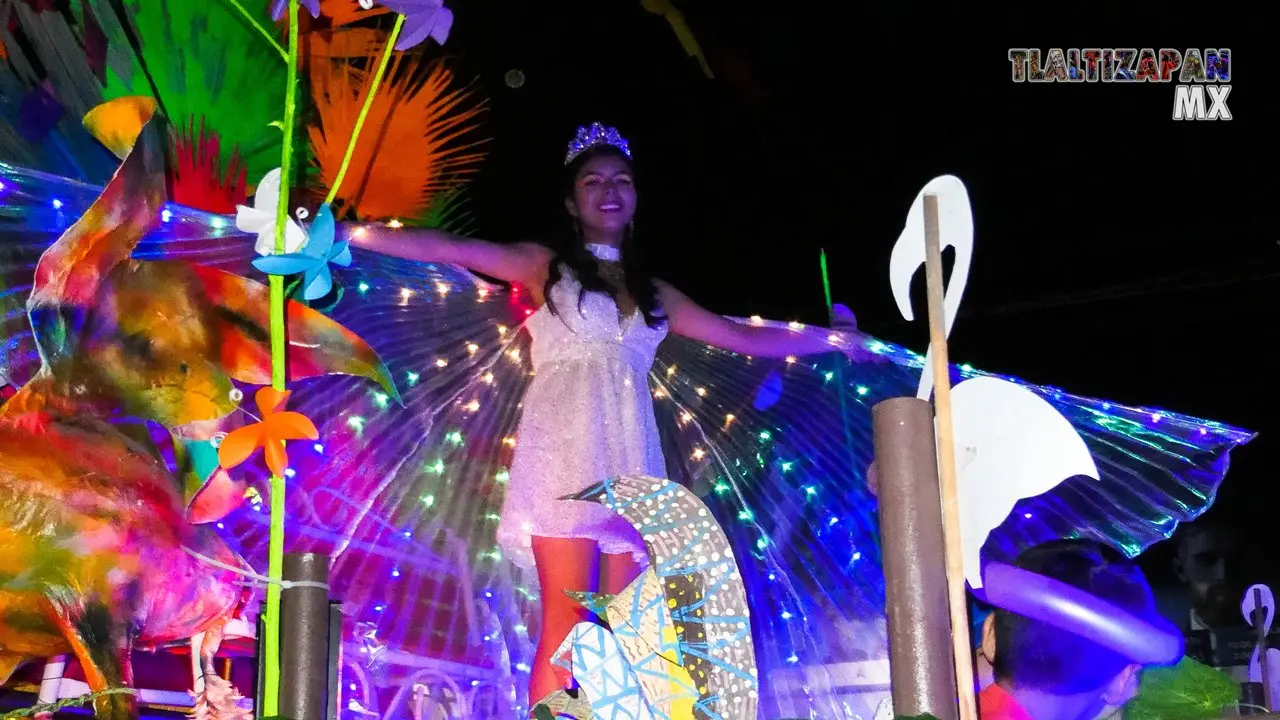 Fantástica noche del carnaval en Tlaltizapán