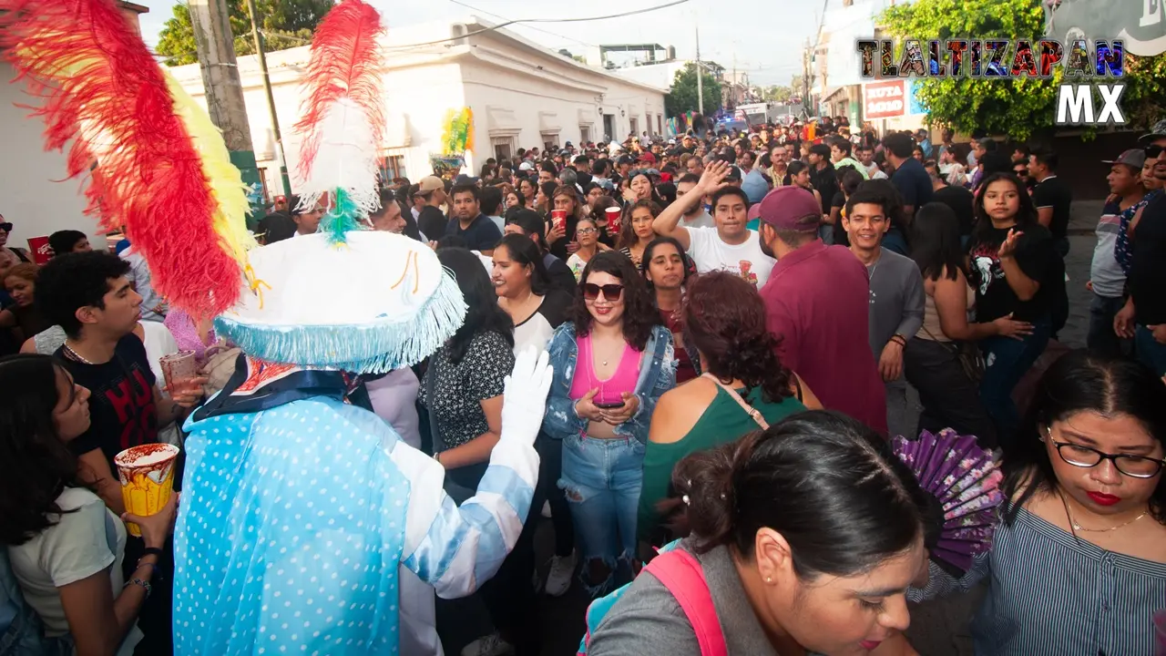 La multitud se reúne con entusiasmo para disfrutar de uno de los mejores carnavales de Morelos en Tlaltizapán