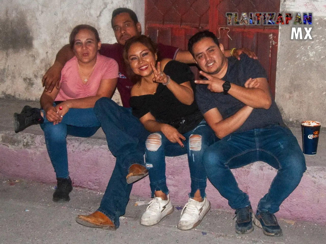 Nuestros amigos felices en carnaval , nos regalaron una sonrisa para la foto del recuerdo