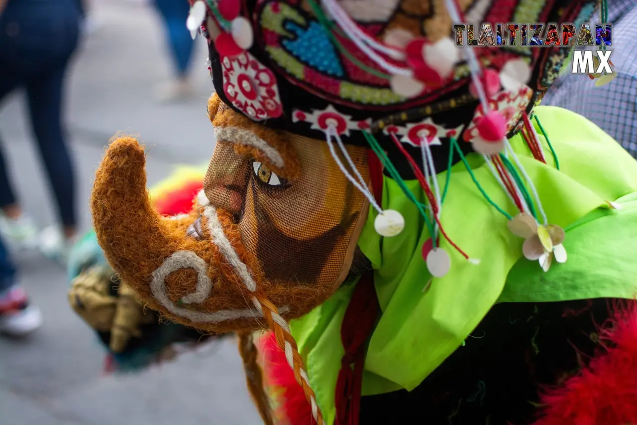 La tradicional máscara de chinelo