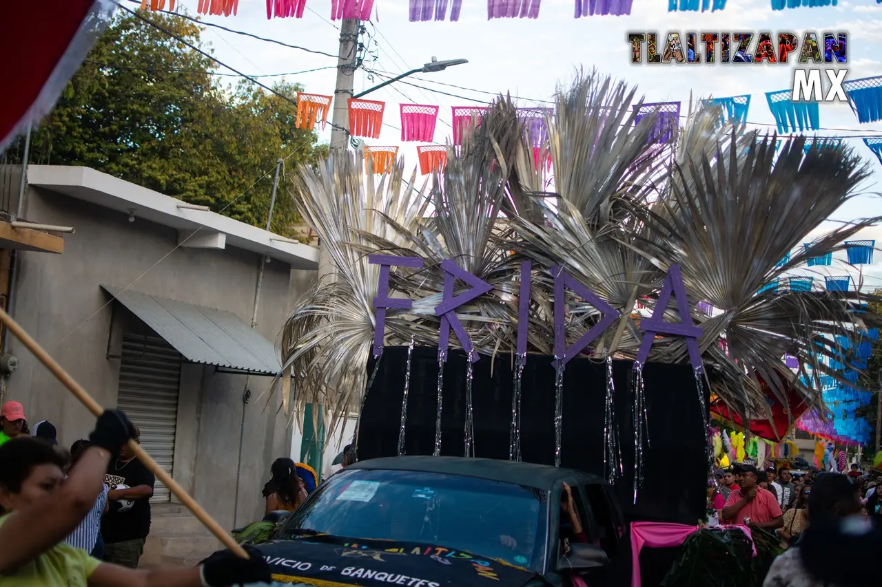 Desfile de carros alegóricos del carnaval de Tlaltizapán 2024