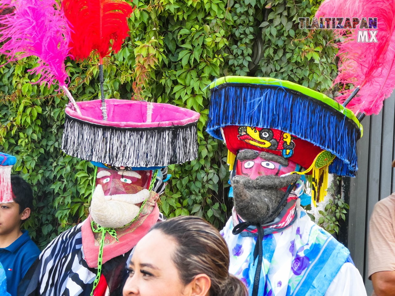 Chinelos durante el carnaval de Tlaltizapán Morelos 2023