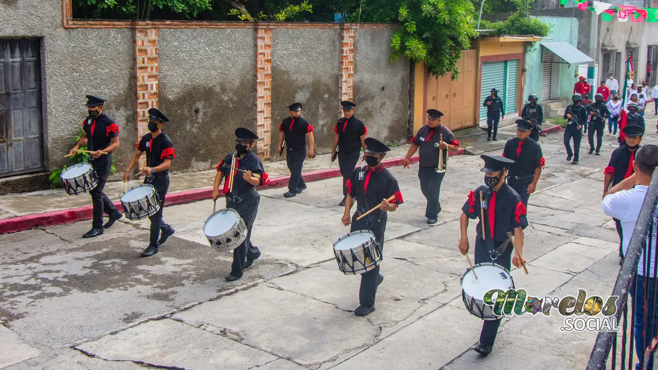 Banda de guerra Tierra y Libertad.