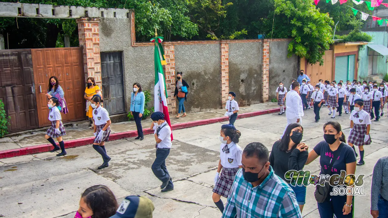 Escolta a la bandera escuela Unión Proletaria