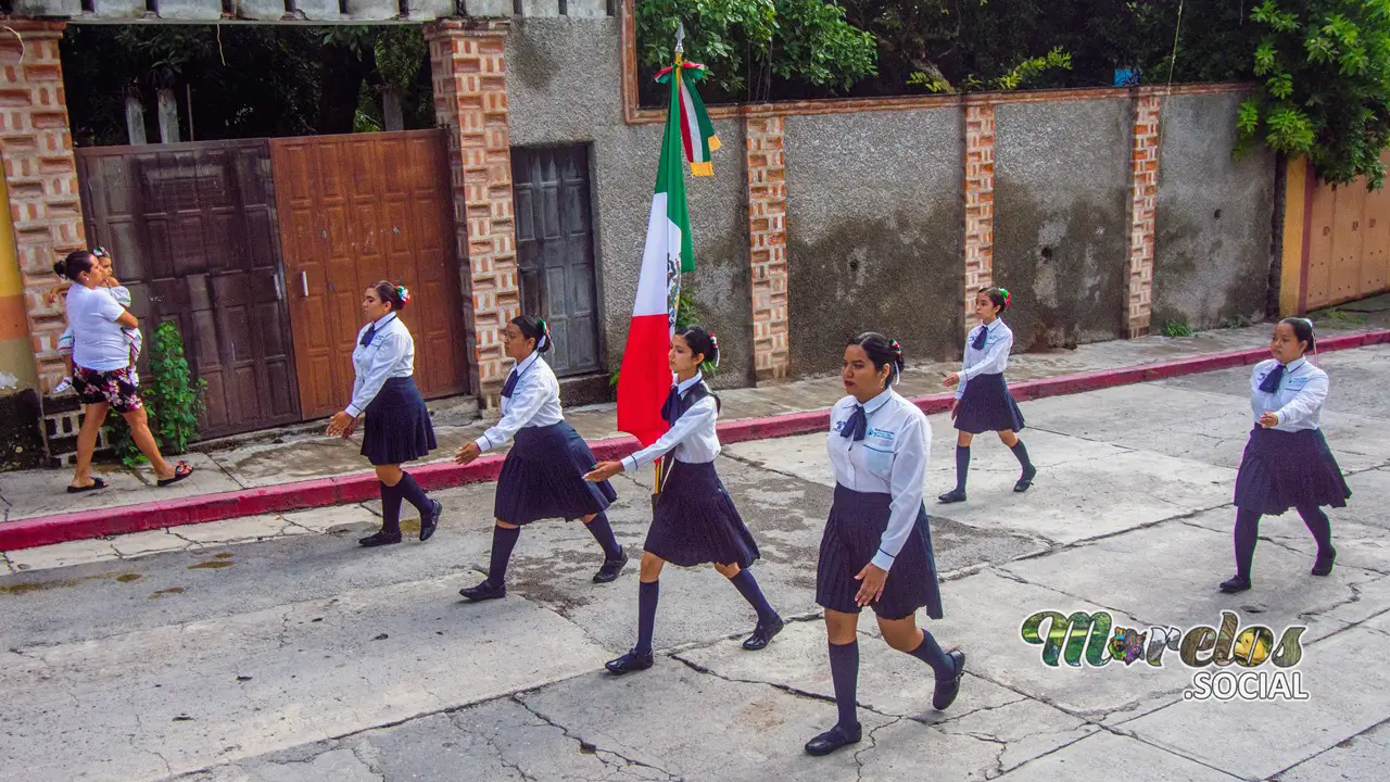 Escolta a la bandera de la preparatoria UAEM Tlaltizapán 6