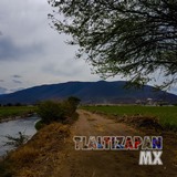 Hermoso paisaje del canal de y el Cerro de Santa María ubicados en Tlaltizapán, Morelos.